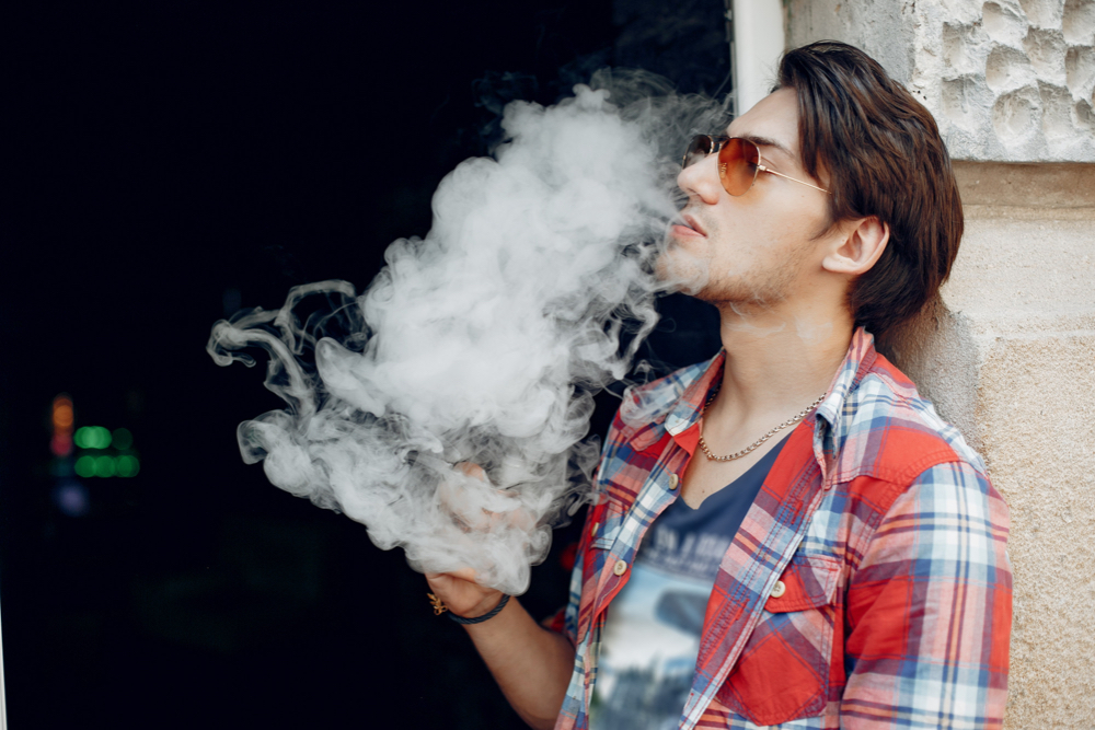 Vapeadores de CBD vs. Vapeadores de THC: ¿Cuál es la diferencia?